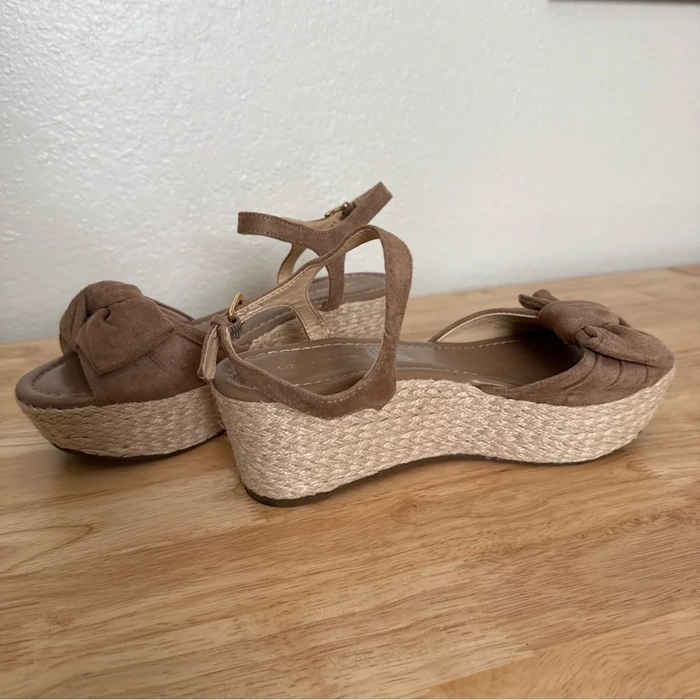 LIZ CLAIBORNE Tan Nude Peep Toe Platform Wedge SANDALS With Bow Size 7M